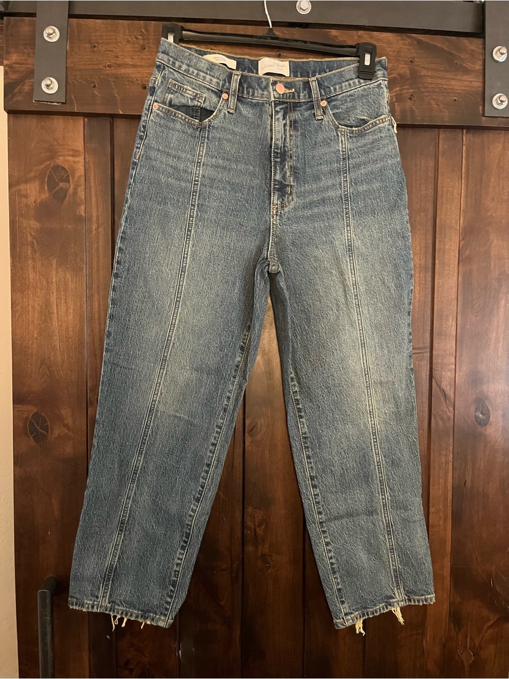 Universal Thread Medium Blue Straight Leg Jeans with Vertical Seams